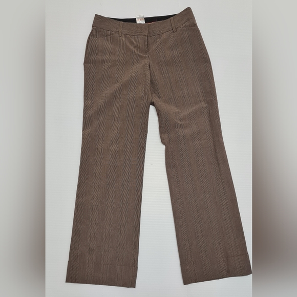 Ladies brown pressed dress pants in size 0 - Picture 3 of 9